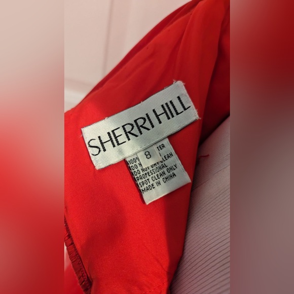 Brand new red Sherri Hill size 8 cocktail - Picture 4 of 4
